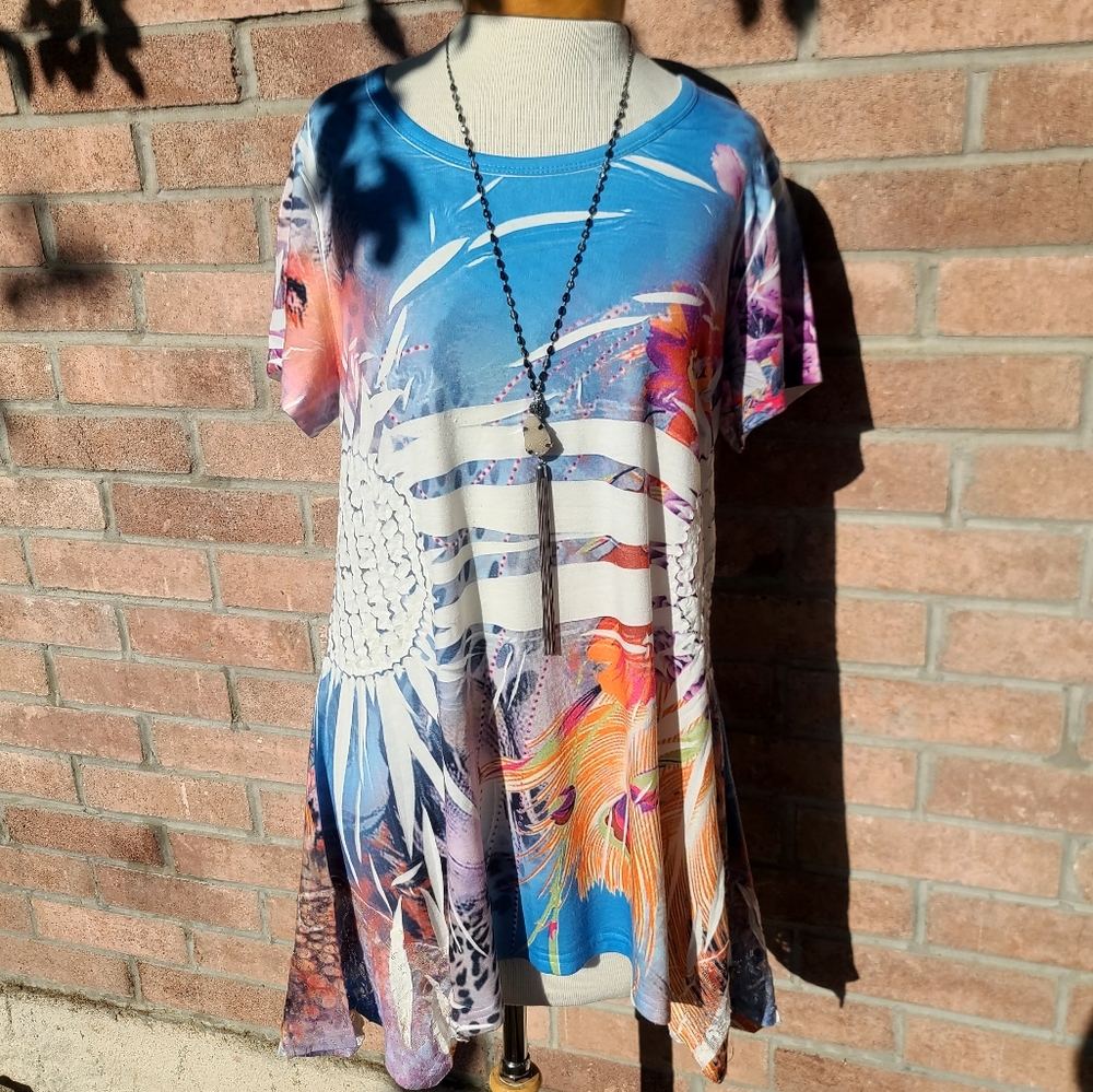 Creations tunic top
